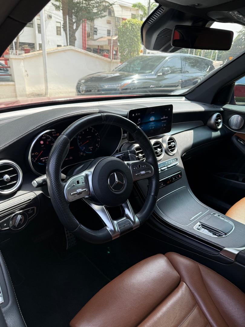 MERCEDES BENZ  GLC 43 AMG 2020 — photo 9 of 13