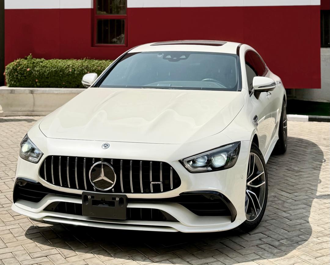 MERCEDES BENZ   GT 43 AMG 2021 — photo 1 of 8