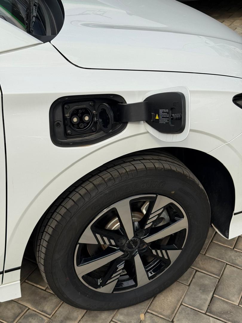 BYD E2 2024 — photo 3 of 12