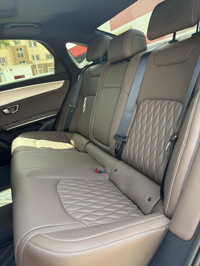 BYD HAN 2025 — photo 2 of 11