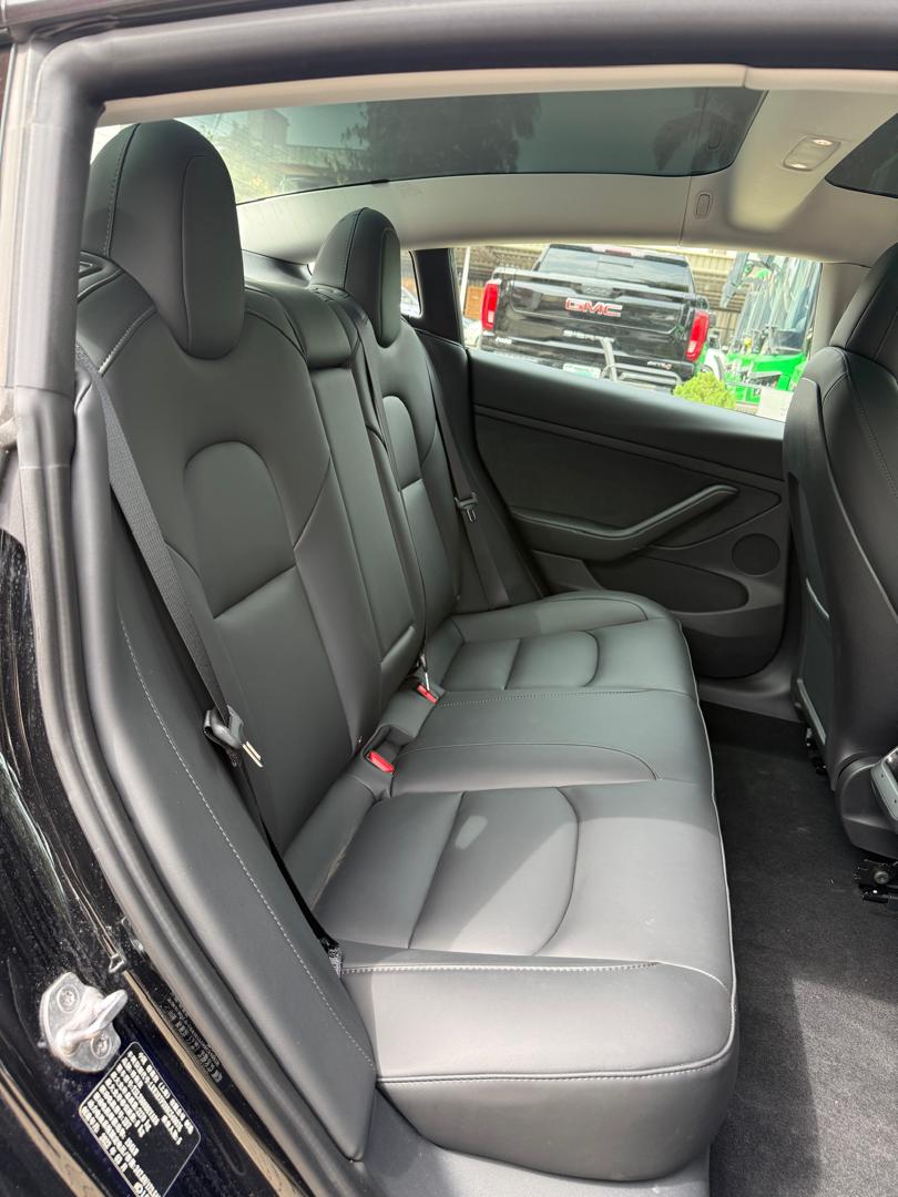 TESLA MODEL 3 2024 — photo 6 of 14