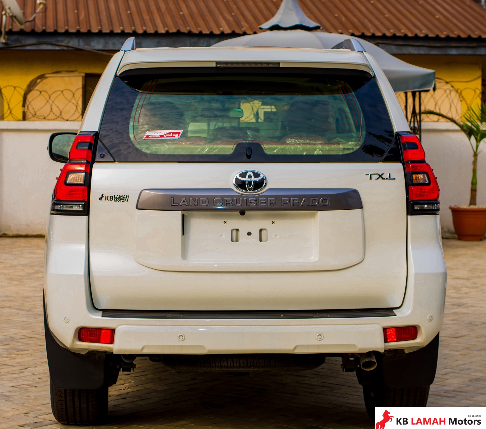TOYOTA LAND CRUISER PRADO TXL 2023 — photo 2 of 5