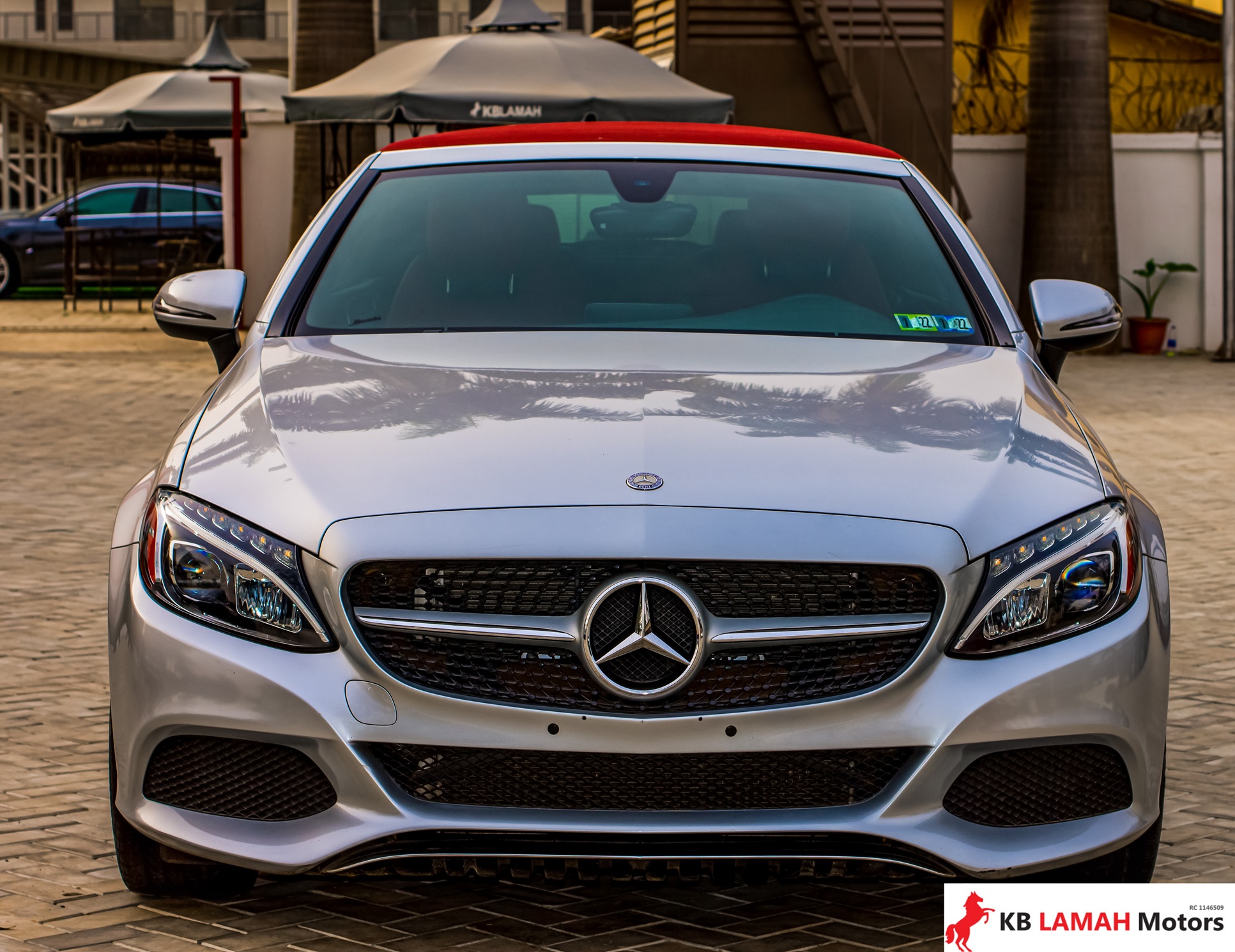 MERCEDES-BENZ C300 2017 — photo 1 of 5