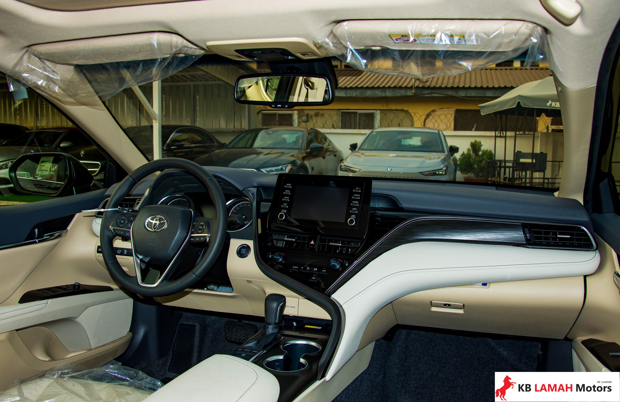 TOYOTA CAMRY XLE 2023 — photo 4 of 5