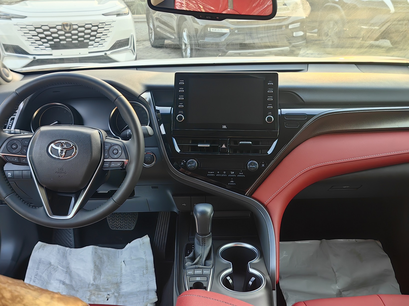 TOYOTA CAMRY SE 2023 — photo 4 of 5