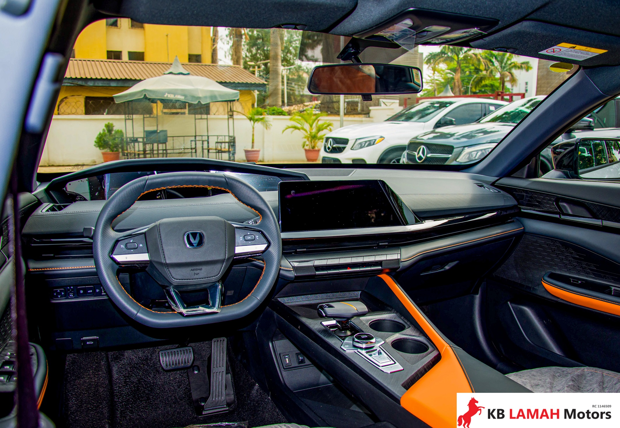 CHANGAN UNI-V 2023 — photo 4 of 5