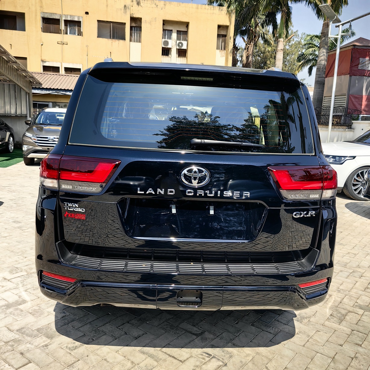 TOYOTA LAND CRUISER GXR 2024 — photo 3 of 5