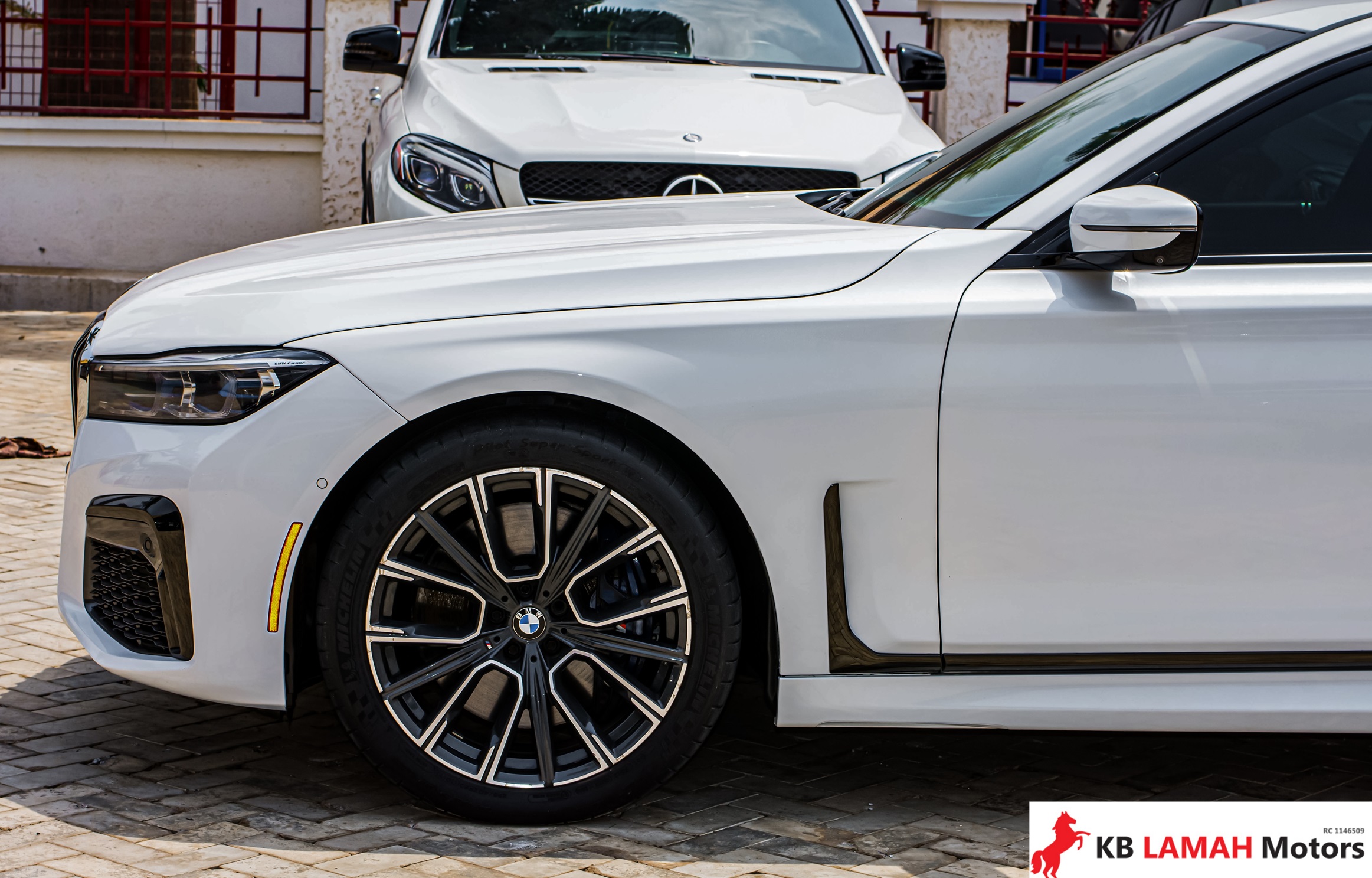 BMW 750I 2019 — photo 3 of 5