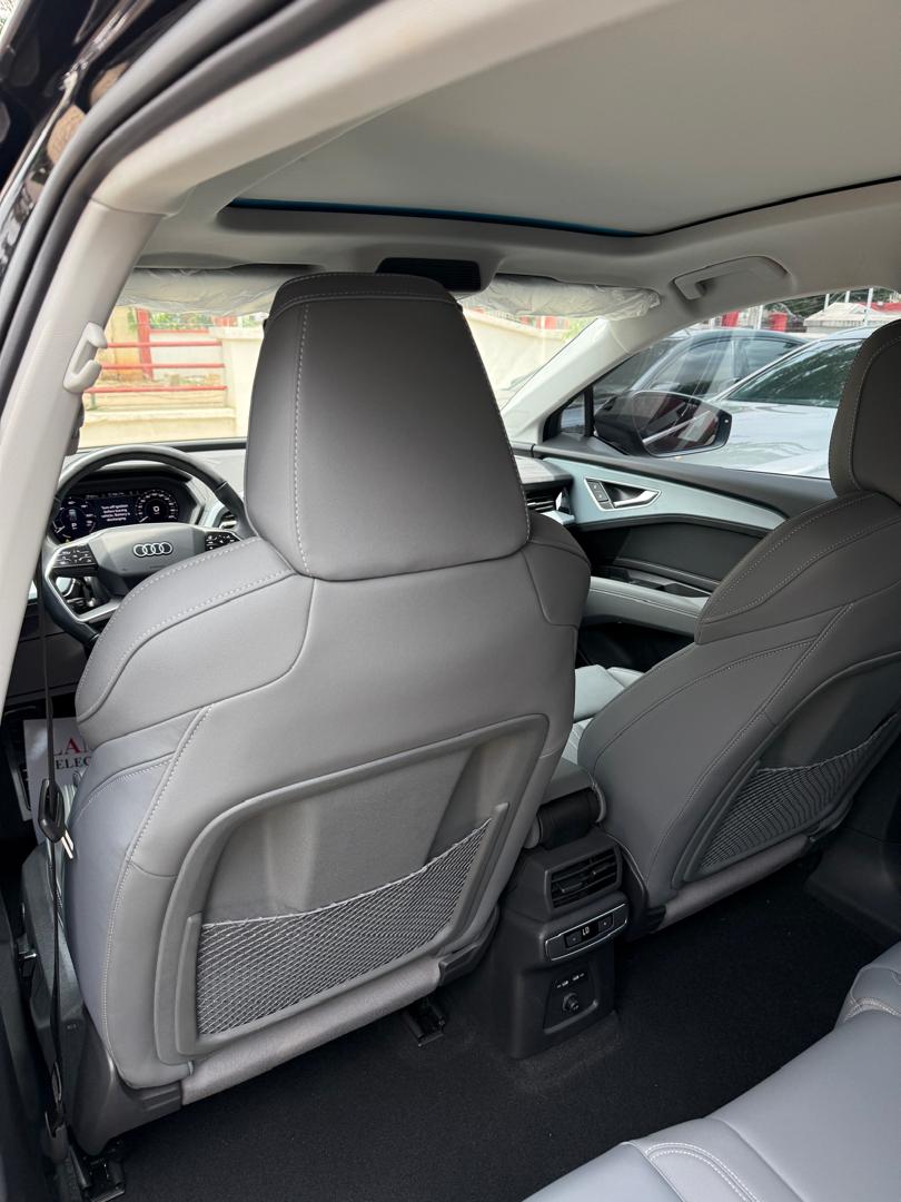 AUDI Q5 E-TRON 2022 — photo 7 of 15
