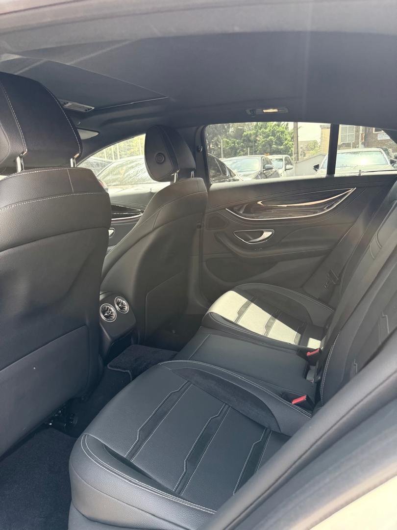 MERCEDES BENZ   GT 43 AMG 2021 — photo 4 of 8
